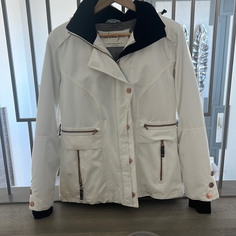 Obermeyer size 8 ladies ski jacket